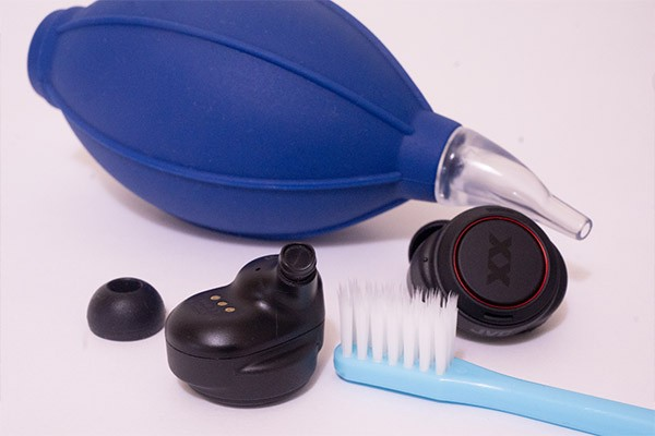 تويتر Jvc Japan على تويتر イヤホンの耳に入れる部分の先にあるフィルターは 長期間使用していると汚れで目詰まりしてしまうことがあります イヤホンを清潔に長く使うために フィルターのお掃除方法をご紹介します T Co Rpbivjohzl T Co