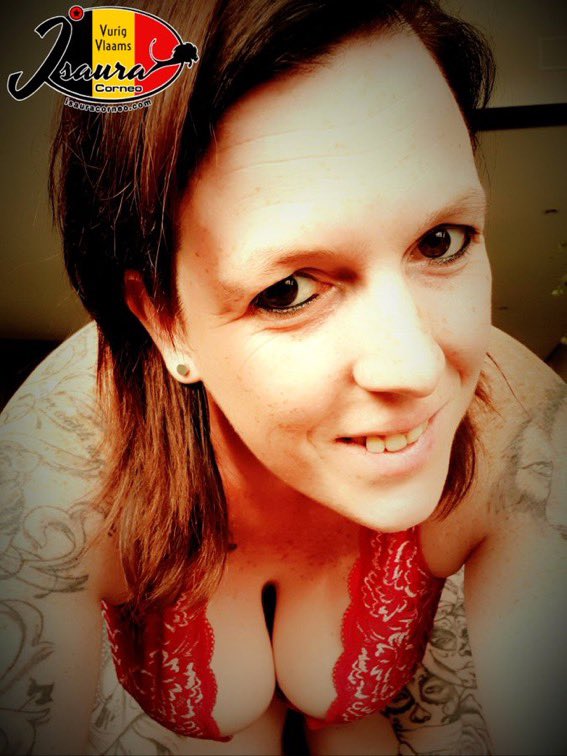 Richard_Bes's tweet photo. Goedemorgen @isaura_corneo🇧🇪
een hopelijk redelijk fijne #FriskyFriday schoonheid.
#FOLLOW #MustFollowIsaura_Corneo #TGIF #Boobilicious #NaturalBigTits #Tattooed #BeautifulBody #BBW #Stockings #Lingerie #StunningAss #Staysafe #StaySexy https://t.co/fsvDaelsoX