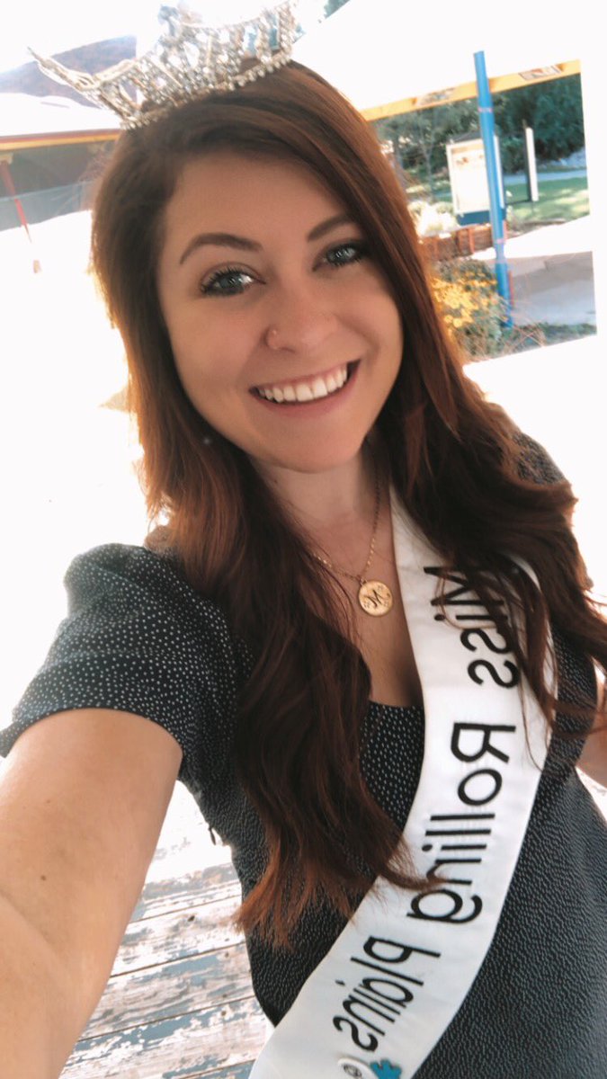 How it started vs. How it’s going 

3 years ago I stepped way out of my comfort zone and competed for Miss SDSU. Thank you sophomore year Miranda for taking that leap, I’m better because of it ♥️👑 #MissMissouriValley2018 #MissSDSU2019 #MissRollingPlains2020