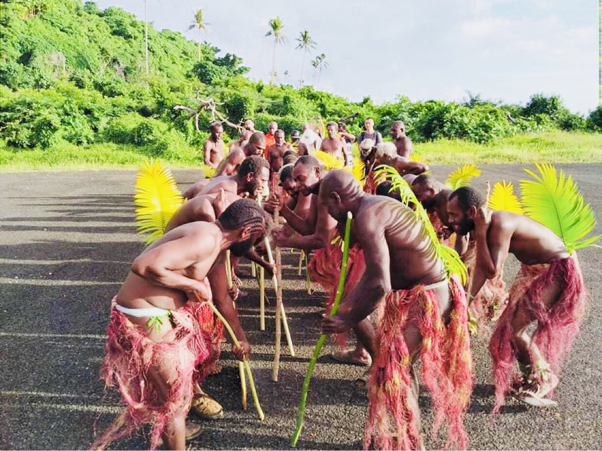LiniLora's tweet photo. China Vanuatu visit to Pentecost successful . Thank you Chinese Embassy of Vanuatu #Vanuatu#EmbassyChinaVanuatu#Pentecost# https://t.co/Ne81m0lvjJ