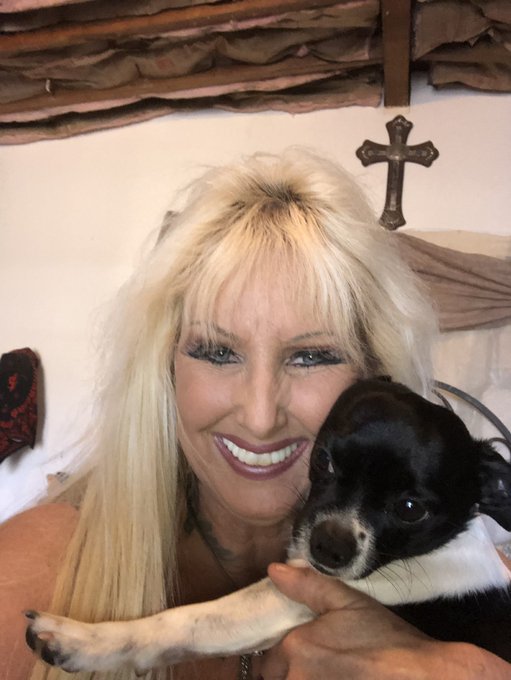 me and cash https://t.co/B3qoSmMeeI