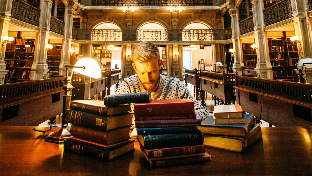 2. Know what you're selling better than anyone Don't just become an expert, become a resource of knowledge for your customers and coworkers You'll easily make yourself noticed, and it helps make you much more comfortable on the phone