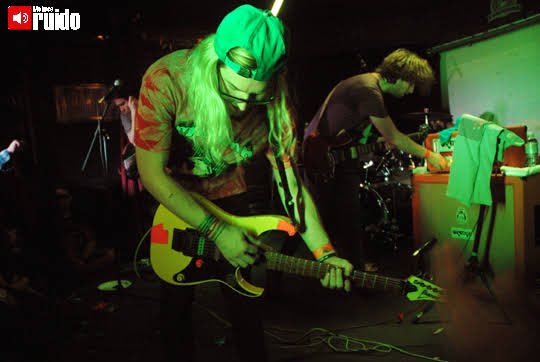 Migue_J_Fry's tweet image. Con Anamanaguchi conocí a #nerdcorepodcast #nerdcorelive #GraciasAkira