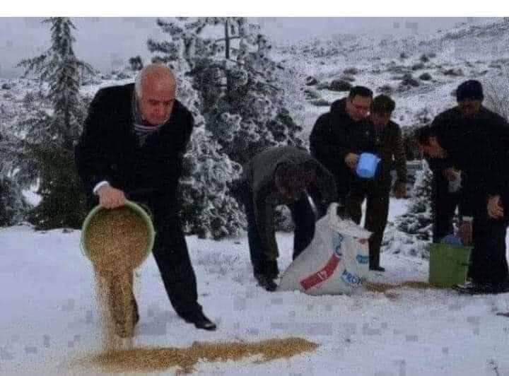 SabhyataMdno's tweet photo. @Twitter 
1
An Islamic tradition still survives in Turkey.  When winter comes and the mountains are covered with snow, people reach the tops of the mountains and scatter food grains.  So that the birds do not die of hunger.  This humane conduct https://t.co/yAWnQOk5lO