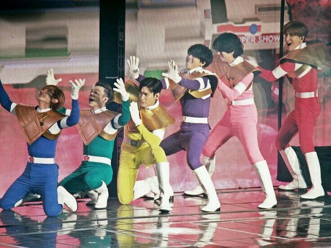 myeolchikyu's tweet photo. #SUPERJUNIOR: SUPER SHOW through the years
a thread;
#슈퍼주니어 
#15thAnniv_WalkTogether 
#달려온15주년_손잡고걸을까
#15YearsWithSUPERJUNIOR
#슈퍼주니어_15주년_다_죽여 https://t.co/niF4NlQaxp