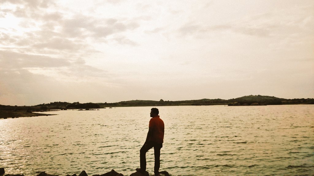 RAJCHIDUNURI's tweet photo. โจ
#Skyabove #Waterbelow #Peaceful #Happiness #Tbp
๐ธ @aravindduvvala https://t.co/7xCnybA8kv