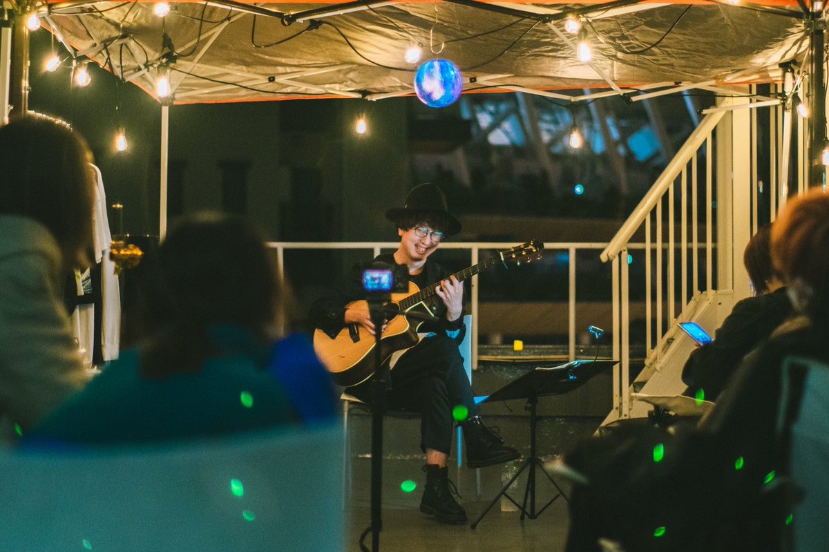 YamaokaTomotake's tweet photo. 【Weekend Night Market vol.9】

受付中🧙🏻‍♀️

ゲストは
古郡翔馬(ハングオーバー)
伊藤友祐
［日程］11/14(土)
［開場］20:00
［チケ代］3000円
［場所］千駄ヶ谷駅付近　
来場の方にメールにて住所お伝え。
［内容］ビルの屋上でMarket&amp;Live
［申込方法］下記メールに名前を。
sotto.yamasan@gmail.com https://t.co/i8br8KUvBP