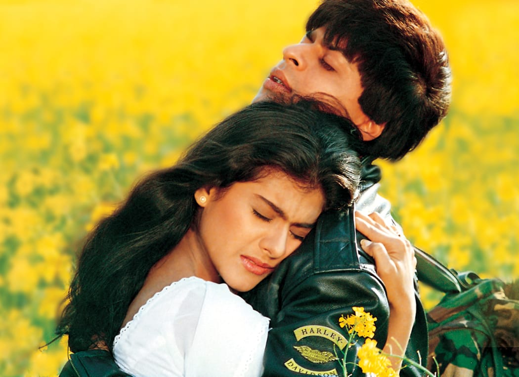 #DDLJ BACK IN CINEMAS... As theatres reopen in #Maharashtra, #AdityaChopra’s iconic film #DDLJ - starring #SRK and #Kajol - will start playing at #MarathaMandir [#Mumbai] *again* from TODAY... The longest-running and one of the most successful #Hindi films of all time.