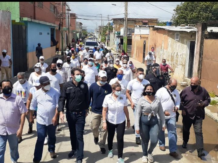 EdgarAPacheco's tweet photo. #NoAlFraudeElectoral6D
#PorLaConsultaPopular 
En Tucacas, municipio  Silva, Edo Falcón en compañía de los líderes de ACCIÓN DEMOCRÁTICA: @prospericarlos @nelsonguillen64 @abetancourts @CFranmi @mdominguezAD, Lalo Coppola, Luis González @EdgarAPacheco @ADOrgCarabobo @hramosallup https://t.co/pNoGhj6OcB