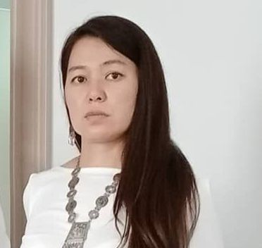 Veritas_kz's tweet photo. (1/3) 25 October 2020, #Astana 
Human rights activists from the #Veritas human rights movement, namely, #Serikpekova Nazym, #Kalykova Gulmira and #Temirkhan Gulzhanat, were arbitrarily and rudely detained during Asar — a charity aid for the families of the persecuted 👇 https://t.co/FEnZOEqykS