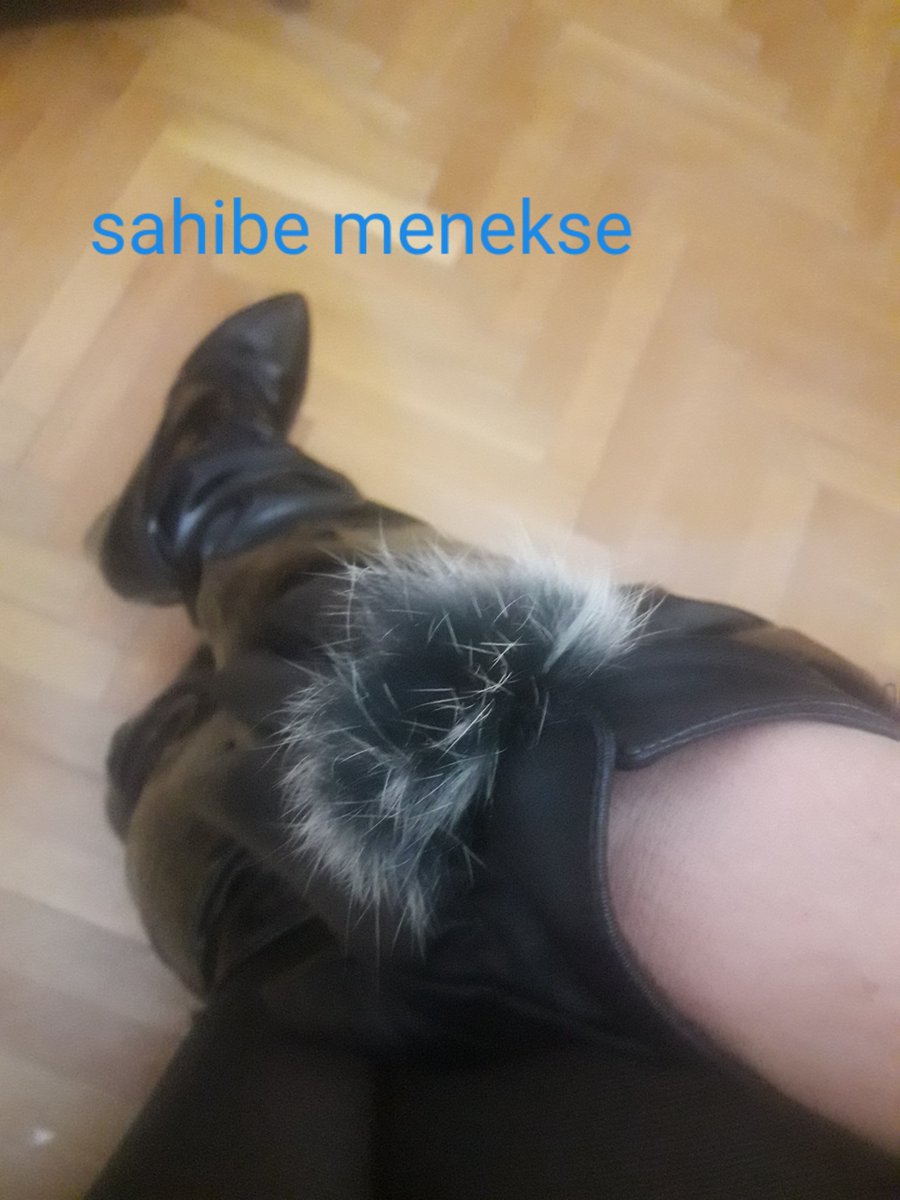 MenekseSahibe's tweet photo. #sahibe
#sahibeizmir
#mistress
#finansalkole
#ayakfetish
#footjob
#deepfoot
#pissing
#goldenshower
#slave https://t.co/p3UClsEl3p