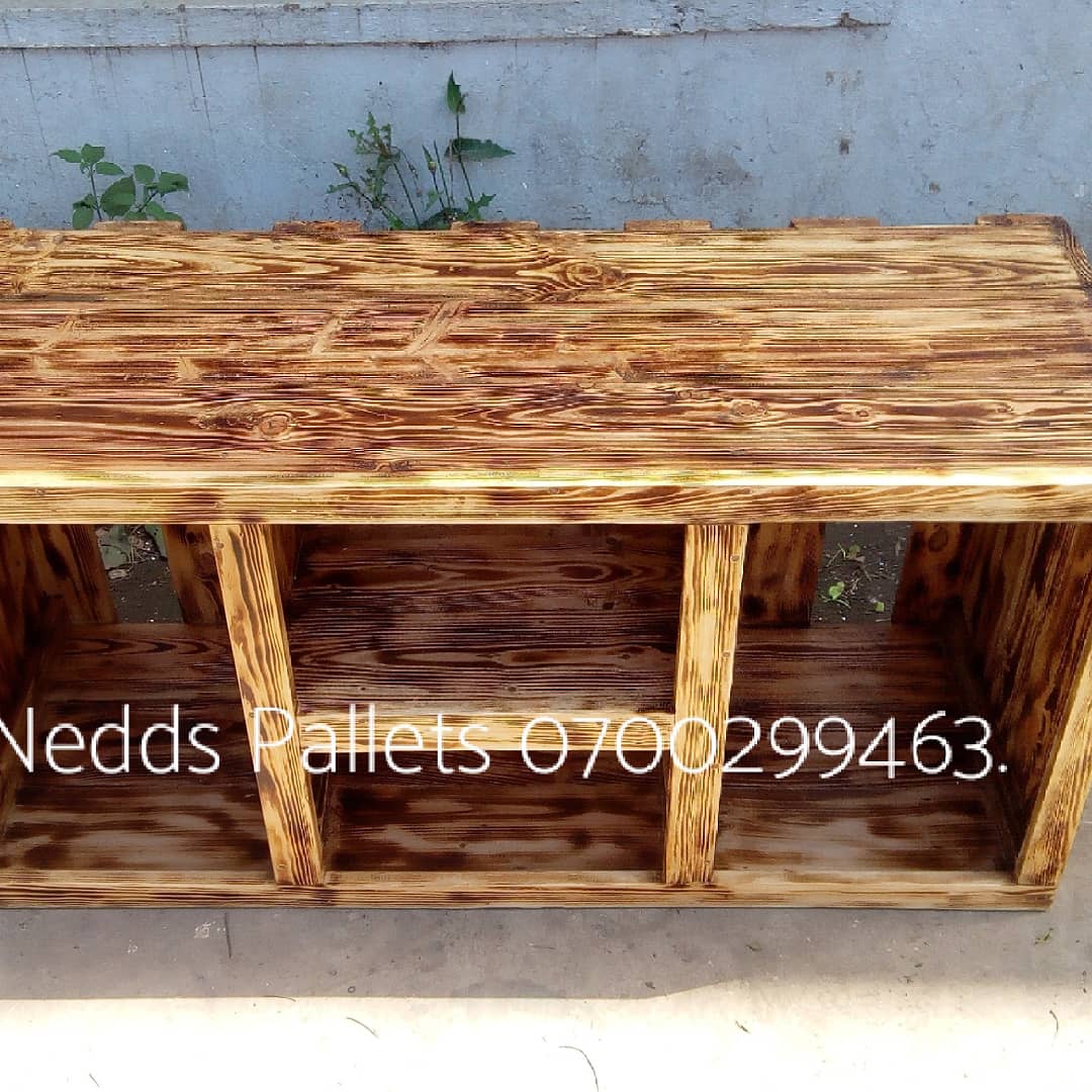 NeddsPallet's tweet photo. Customized t.v stand ready for its new home. 
Another happy client. 
Place your order now. 
📞0700299463.
#Ruto 
#SonkoHashtags
 #MaishaConcertFriday 
#RejectBBI 
#BetterTogether https://t.co/5NNX8IkGin