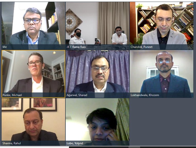 EmHmMgDUcAAt9BL?format=jpg&name=900x900