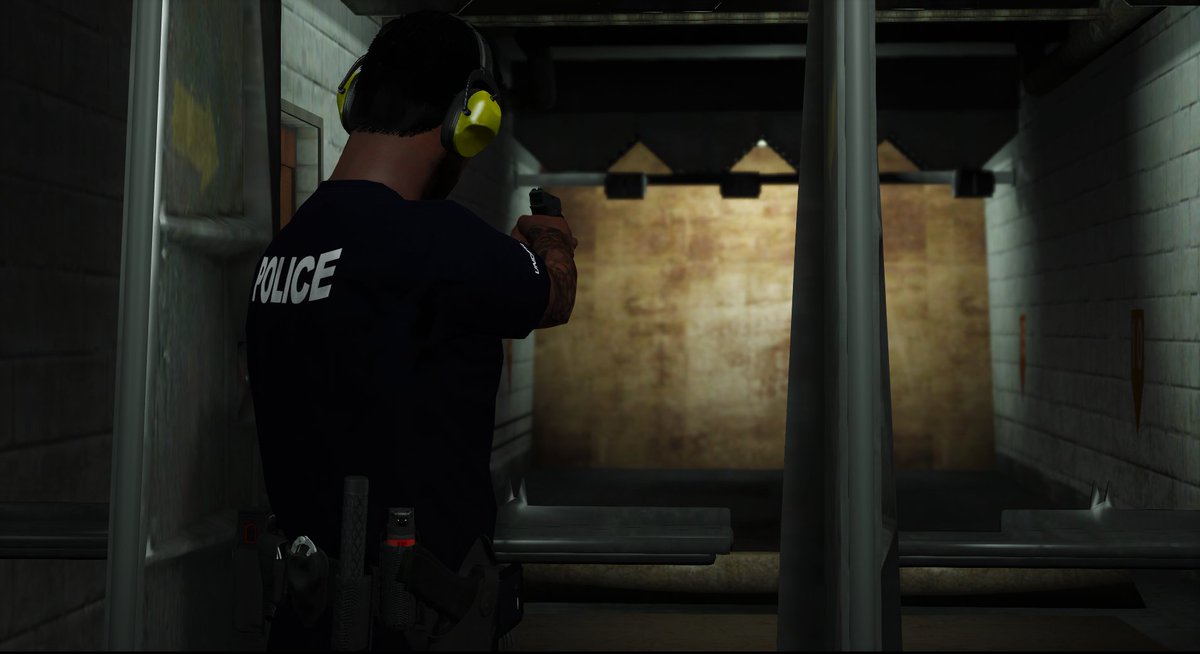 statewiderp_'s tweet photo. LSPD Recruits undergoing firearm training! Join today to join them!
#statewiderp #RoadTo500 #LSPD https://t.co/GTqchlBGrv