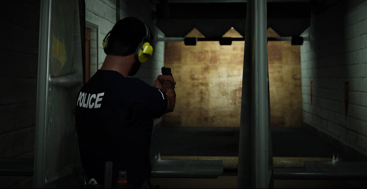 statewiderp_'s tweet photo. LSPD Recruits undergoing firearm training! Join today to join them!
#statewiderp #RoadTo500 #LSPD https://t.co/GTqchlBGrv