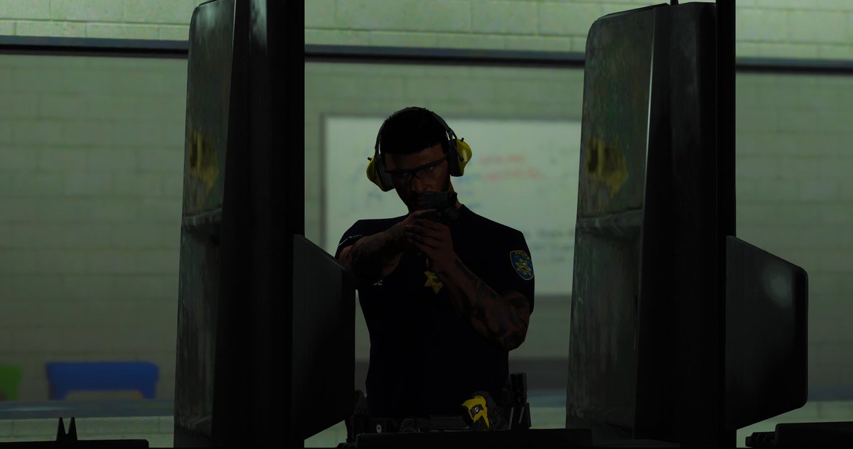statewiderp_'s tweet photo. LSPD Recruits undergoing firearm training! Join today to join them!
#statewiderp #RoadTo500 #LSPD https://t.co/GTqchlBGrv