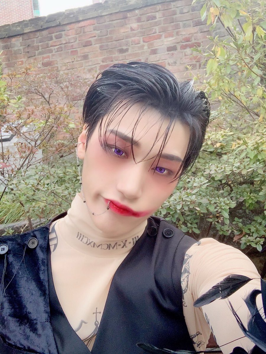 ATEEZofficial's tweet photo. [#산] 오늘 하루도 좋은 하루❤
밥 챙기는 건 꼭입니다😊❤
#ATEEZ #에이티즈 https://t.co/Hn5KijTH4j