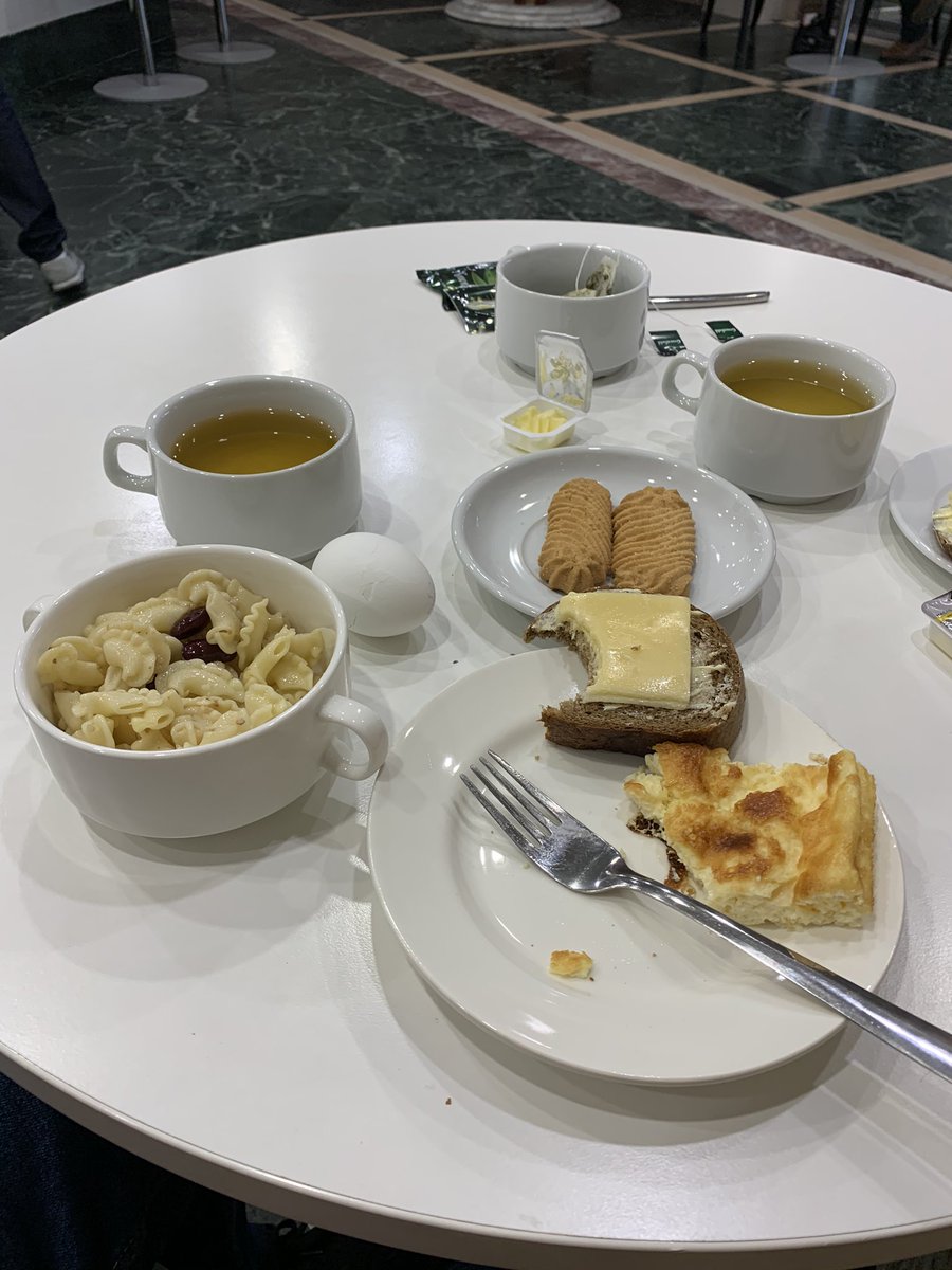 tuykin's tweet photo. Погрузись в воспоминания! Ощути себя в советской столовой: скудный выбор, холодные макарошки и остывший омлет. Бизнес-зал Казанского аэропорта ждёт тебя! #казань @Airport_KAZAN https://t.co/wgPWnt8TKH