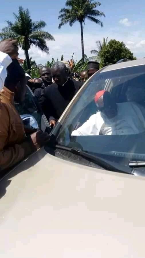BohElvis's tweet photo. Cameroon Cardinal picked up hours back by unidentified gun men has been released, local sources say. He was picked up alongside the Fon of Nso on their way to the village. The Fon is yet to be released according to reports. https://t.co/xJwccaRNNN