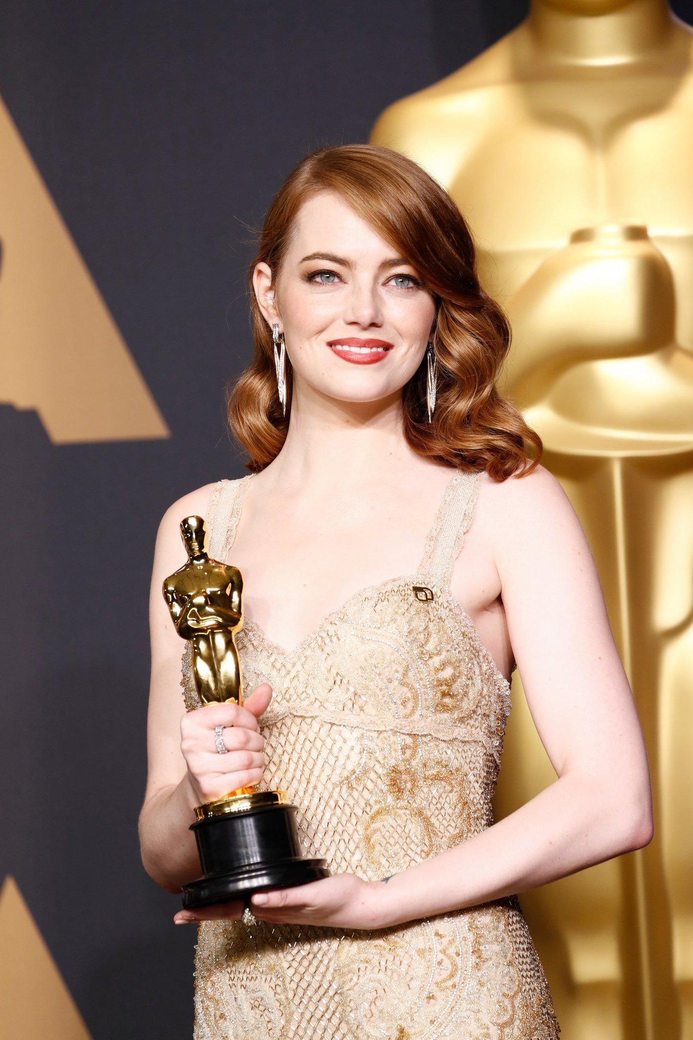 Happy 32nd birthday to Emma Stone! 