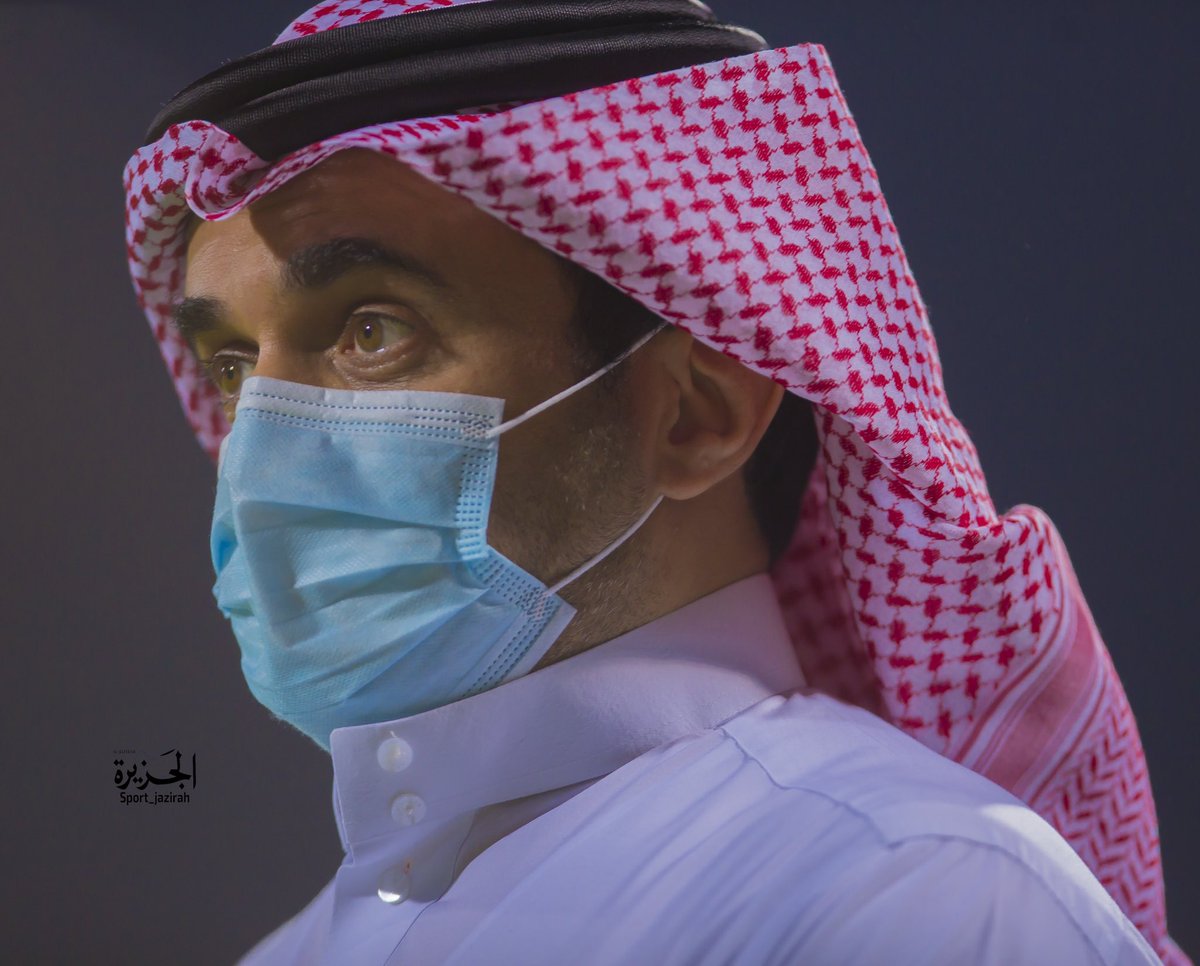 أحمد العجلان On Twitter علمت الجزيرة أن نادي الشباب تقدم بدعوى قضائية على مغرد نشر صوره لرئيس الشباب خالد البلطان مع أحد الأشخاص وأدعى انها صورته مع حكم Var لمواجهة الشباب النصر وكتب