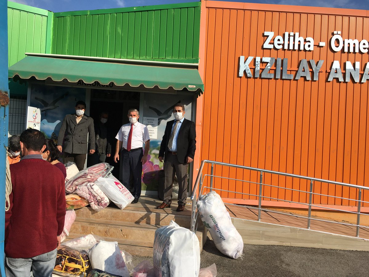 torbalimem's tweet photo. Torbalı Kaymakamlığı öncülüğünde İlçe Milli Eğitim Müdürlüğü tarafından başlatılan kampanyada, okullarımızın topladığı yardımlar depremden etkilenen vatandaşlarımız için yola çıktı. https://t.co/ykOJ3uRCq9