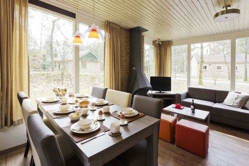 Vakantiepark Rabbit Hill, huppelende konijntjes verwelkomen je op dit familiepark met vermaak voor jong en oud bit.ly/2q5nBD2