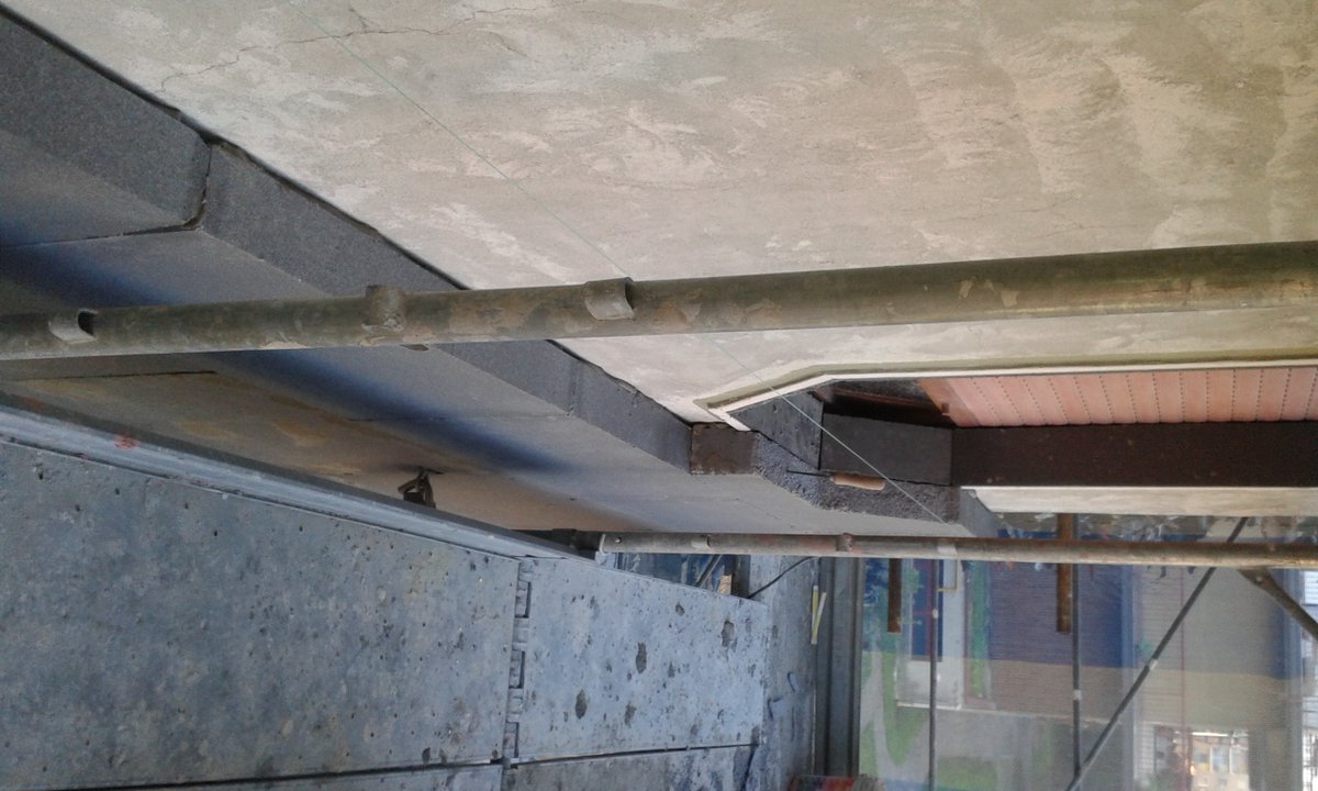 Deleosrl's tweet photo. Il #cappotto termico serve per #isolare la facciata di un edificio. Assicura #riqualificazione energetica e conseguente risparmio delle bollette. Se ne parla negli ultimi mesi, in quanto oggetto delle detrazioni #bonus110
Nelle foto una delle nostre realizzazioni
#cappottotermico https://t.co/DIP7dnSI2D