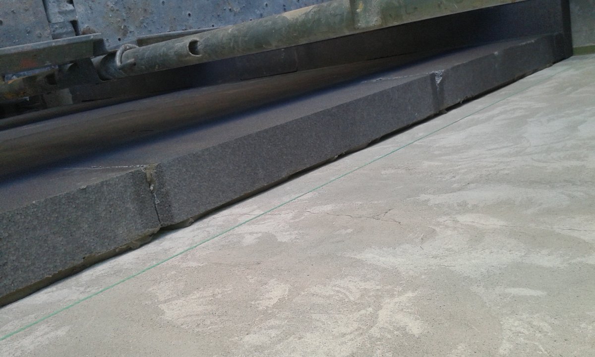 Deleosrl's tweet photo. Il #cappotto termico serve per #isolare la facciata di un edificio. Assicura #riqualificazione energetica e conseguente risparmio delle bollette. Se ne parla negli ultimi mesi, in quanto oggetto delle detrazioni #bonus110
Nelle foto una delle nostre realizzazioni
#cappottotermico https://t.co/DIP7dnSI2D