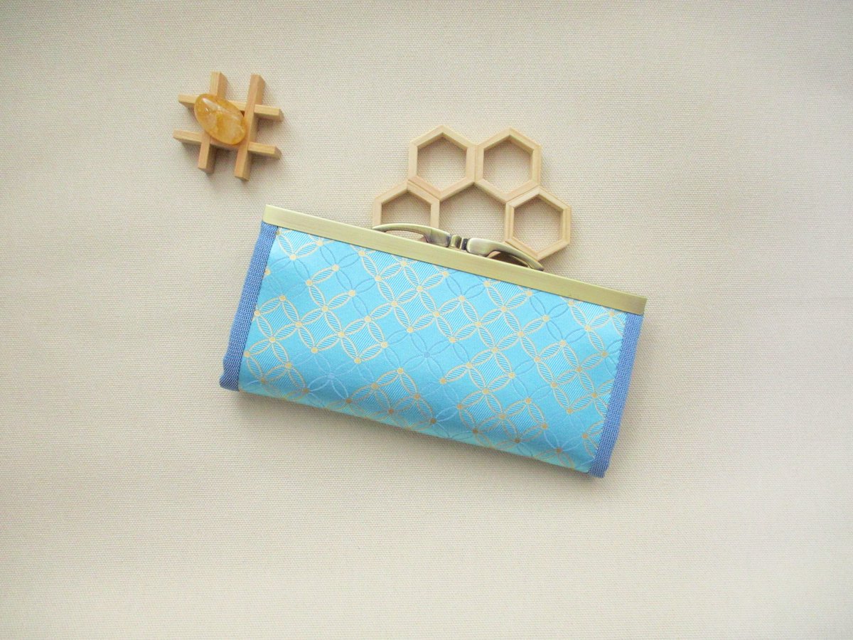 水色の財布 水色の財布
