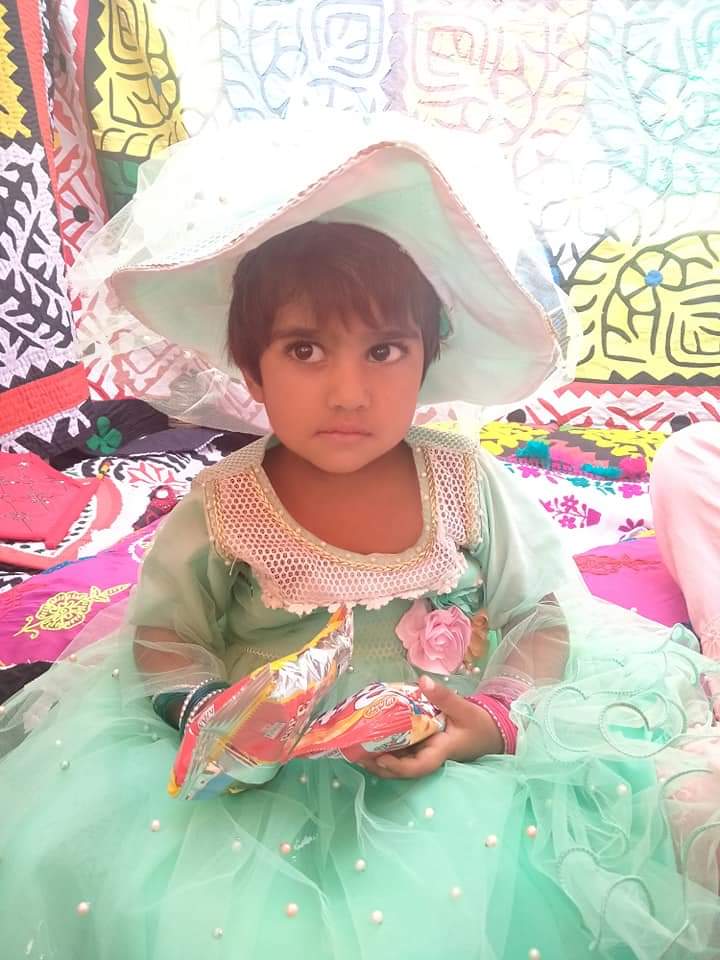 KoonjMasood's tweet photo. Rohaan aen Naira 😘����😘😘😘😘😘 https://t.co/atiwm2zXBc