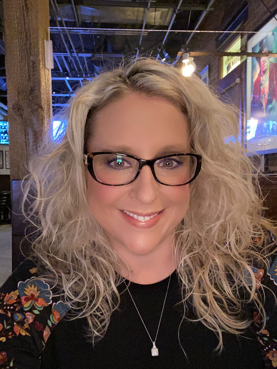 “I get to make the choice of how much power I relinquish to someone. I will not tolerate injustice nor dishonesty.” ♥️ Christina DiArcangelo 

#ceolife  #iamchristinadiarcangelo #entrepreneur #mom #medicalmarijuana #women #girlboss #bossbabesociete #power