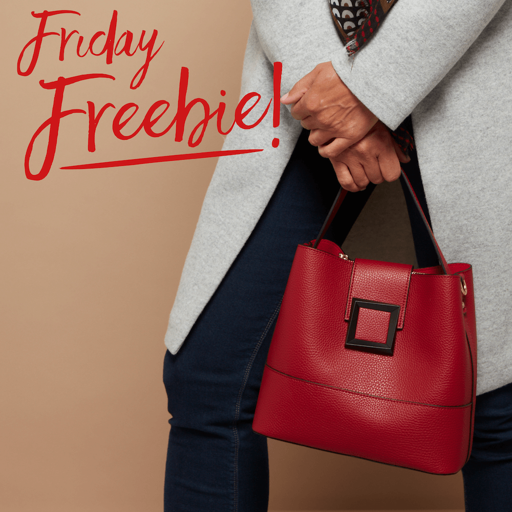 damart_uk's tweet photo. It's Friday Freebie time! #fridayfreebie
Take a cue from Ms. Claus

Retweet or comment for you chance to win this Christmas inspired handbag!

Can't wait to win? Shop now: https://t.co/DveBzOhEP6

Ends 13/11 12pm. T&amp;Cs: https://t.co/wlVKZEJWYU https://t.co/StwbEFGNvB