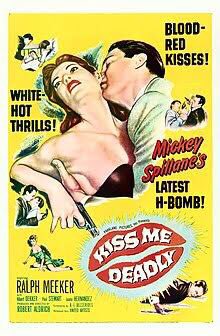  #Noirvember films #7 & #8 were KISS ME DEADLY (Robert Aldrich, 1955) & NIGHT MOVES (Arthur Penn, 1975): Los Angeles, coastal getaways, divorce detectives, and answering machines. Turns out this is a good double.