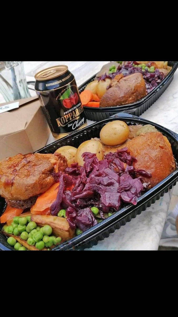 stableshereford's tweet photo. ❤ WHY NOT ORDER A TAKEAWAY ROAST DINNER for SUNDAY?? ❤

MADDIE WILL BE TAKING YOUR ORDERS 12PM TILL 4PM TODAY 🙂 

ADULTS £8.00 CHILDRENS £5.00
CAULIFLOWER/BROCCOLI CHEESE £3.00  
DESSERTS £3.00 🥦🧀

☎️ Please place your order by calling 01432 265894 https://t.co/zceZ1JEktU