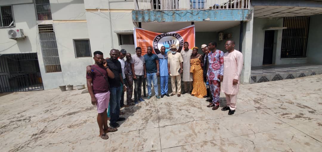 OyoState4's tweet photo. Oyo State Independent Electoral Commission (OYSIEC) paid a courtesy visit to AAC Oyo State Secretariat  #AACparty #TakeItBack #RevolutionNow #oysiec https://t.co/cJspX91qf1