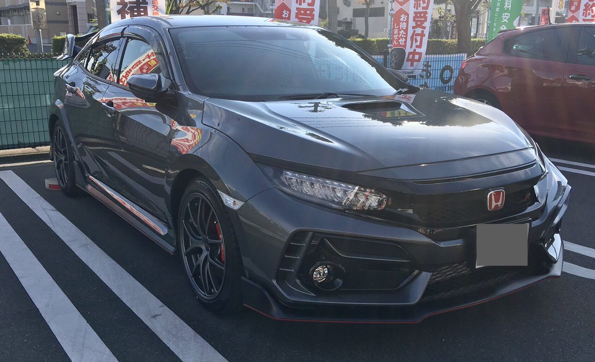 mutuki09's tweet photo. 朝からD行って、お祓い行って、タイヤ変えて、コーティング屋にクルマ預けてやっと帰ってきましたw
18インチにすると、乗り心地かなり良くなりますね
疲れた
化粧プレート帰宅したら届いてた。
一足遅かった汗
今日は雨降らなくて良かったw https://t.co/oy2lMAHWH0