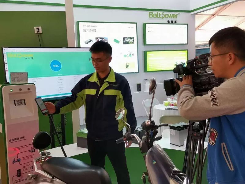 QingchenE's tweet photo. 6 mins super charging system
electric power battery
1. Safety 
2. Fully Charged Within 6 mins! 
3. Long Time Service 
    Battery Pack: 1200 cycles 
    Qick Charging Pile: 8 years
#powerbattery #motorcycle #Ebike #scooter https://t.co/4gbiX9HKDo