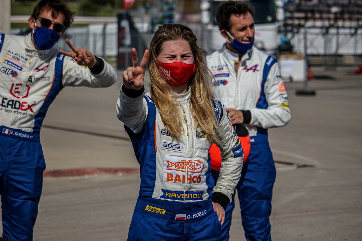 BahcoTools's tweet photo. Congrats to our driver @GosiaRdest 👏 👏 👏!!!. What a great weekend we had! #Bahco #BahcoFollowTheFish #FollowTheLegend #Girlsontrack #WomenInMotorSport #AlpineA110 https://t.co/ZSn94gHZot
