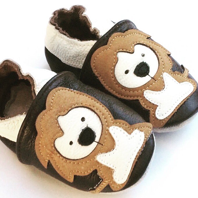 LittleShoos's tweet photo. Perfect little gift for your little baby only £10.99 https://t.co/lYzrQNekTX #baby #babyshoes #parents #gift https://t.co/EPNYAKdXvx