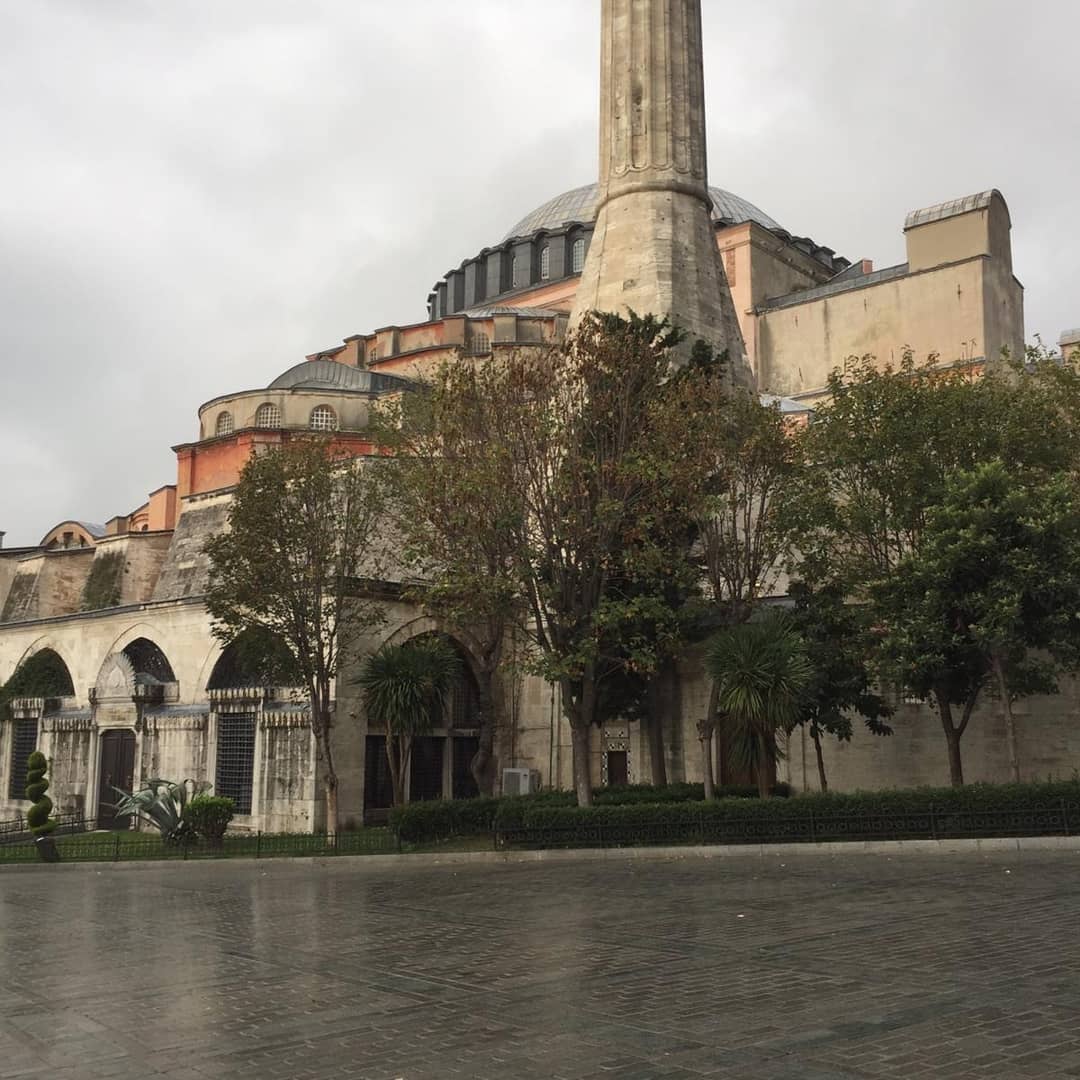 serendipitytur's tweet photo. Welcome to #Turkey and it is great to #travel even the covid 19 is around us #Hagiasophia is beautiful as always. #travelwithus #visitturkey #istanbul https://t.co/mOfpaN6vJ2