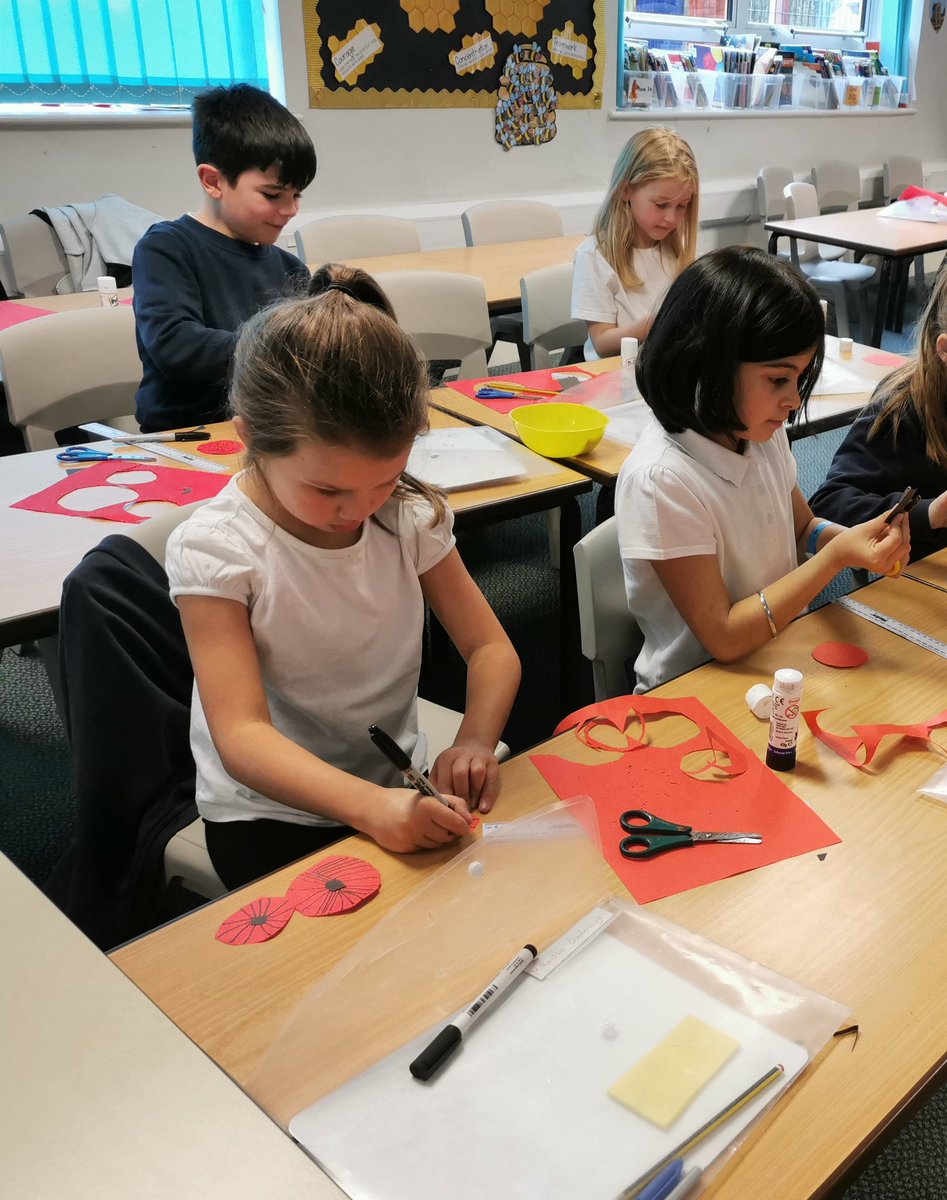 CalderEllisPri's tweet photo. Calder Class worked hard yesterday to make poppies for our school wreath. #LestWeForget https://t.co/BQmn9TcRjT