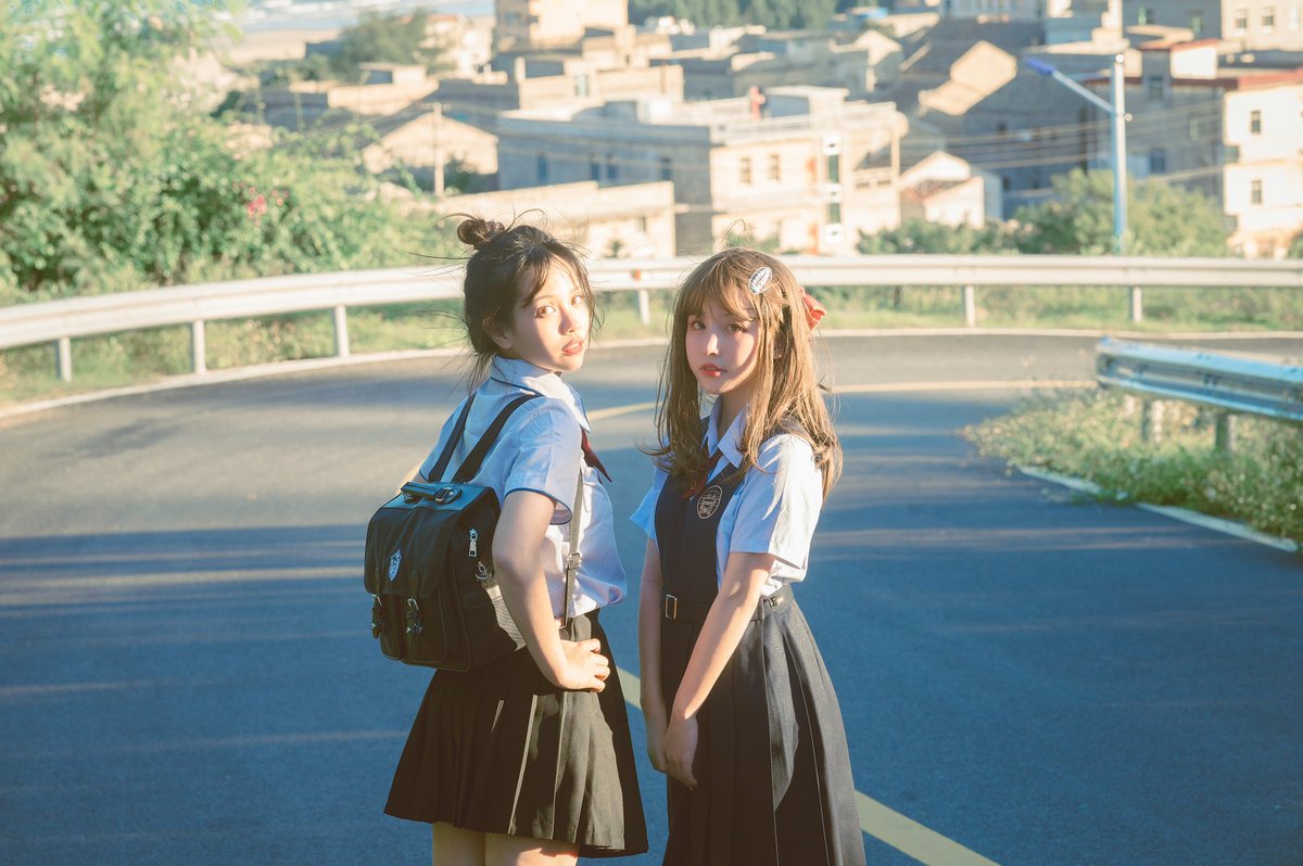 天枰on Twitter Jk制服 制服 女子高生 水手服 制服ディズニー 写真好きな人と繋がりたい 写真穿过山川 于是到达了大海