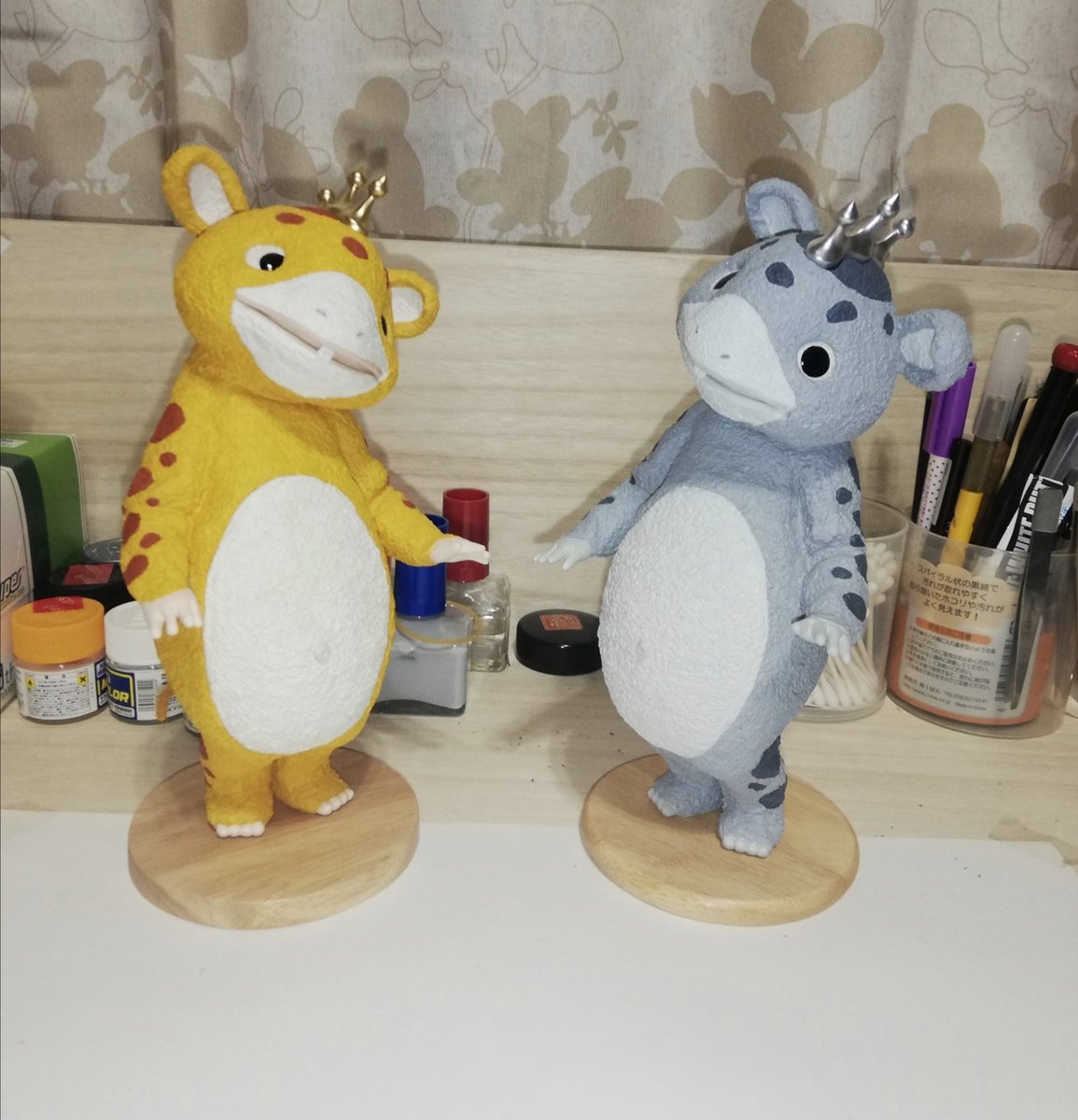 33yahachi's tweet photo. ファルシオンの快獣ブースカ
同じキットでも少し大きさが違う https://t.co/qsQTrB9Ev2