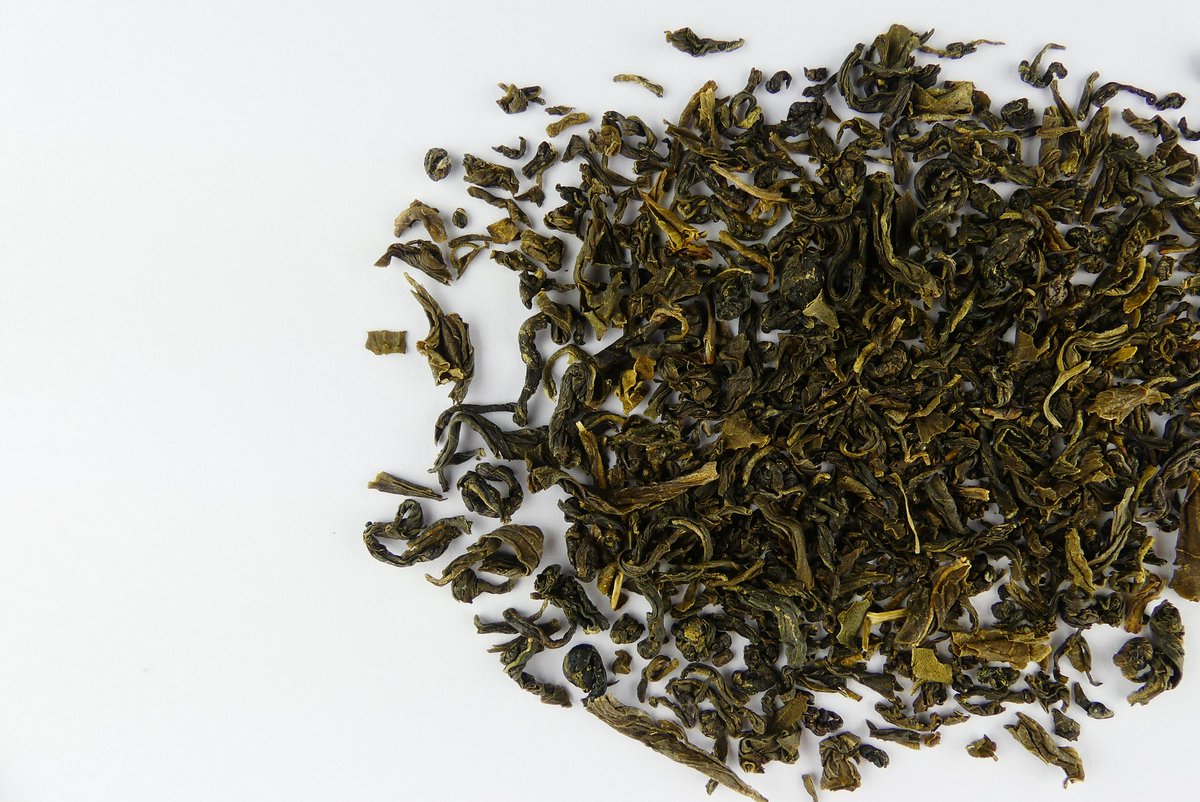 CHAMINGTea's tweet photo. TEA DISTRACTION 🌱💚 Grün ist die Farbe von Ruhe und Gelassenheit. Wer hätte geahnt, dass wir im Jahr 2020 so viel davon brauchen? 🍀 #ChamingTea
-
#teatime #tealove #tealeaves #Teeverkostung #Teesommelier #Teeliebe #Grünertee #Kräutertee #Früchtetee #vegan #teahead #rezepte https://t.co/HQohlzwprU
