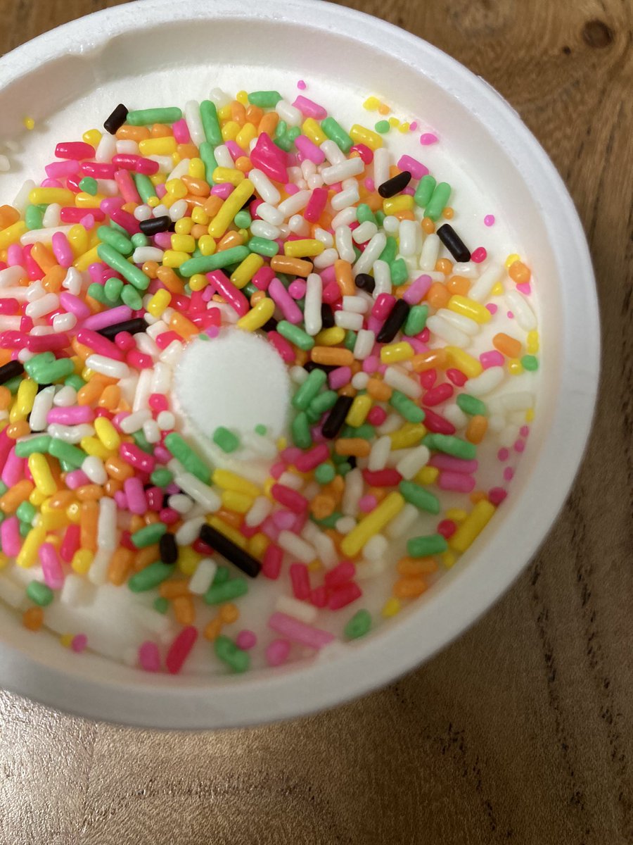 ohinase_'s tweet photo. この手のアイス屋さん昔あったから復活してほしい🍨 https://t.co/pNJsnKkpls