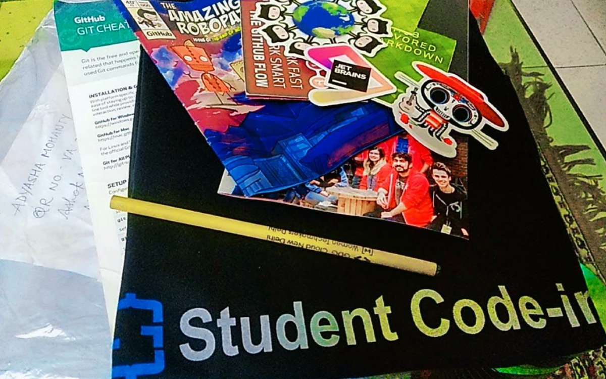Adyasha8105's tweet photo. Received a lovely surprise on my desk this morning! 
Very happy to work at @studentcodein 💕.

#studentcodein #github #OpenSource #womenwhocode https://t.co/OE5kvSylto