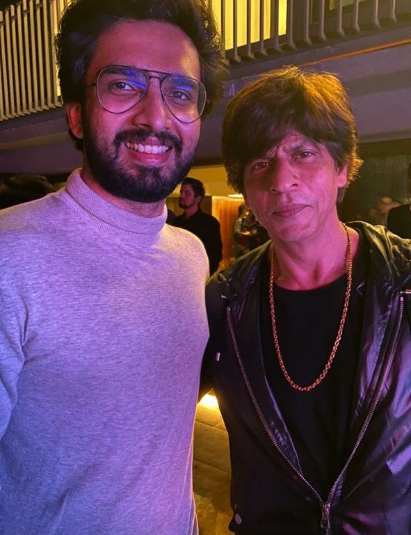 SRKUniverse's tweet photo. Wishing our very own SRKian, the super talented @AmaalMallik all the very best for his new song. The song is amazing. Do check it out!
#TuMeraNahi
https://t.co/l9lq4m1odJ https://t.co/kptTyM9WHp