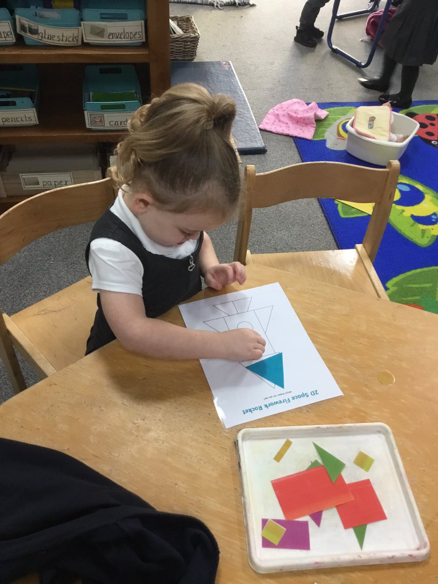 croxtetheyfs's tweet photo. Nursery are using shapes to build rockets 🚀 “triangle at the top” “lots of circles” #shaperockets @HSayonas @RainbowEduMAT @CroxtethC https://t.co/IlOE5AFJk4