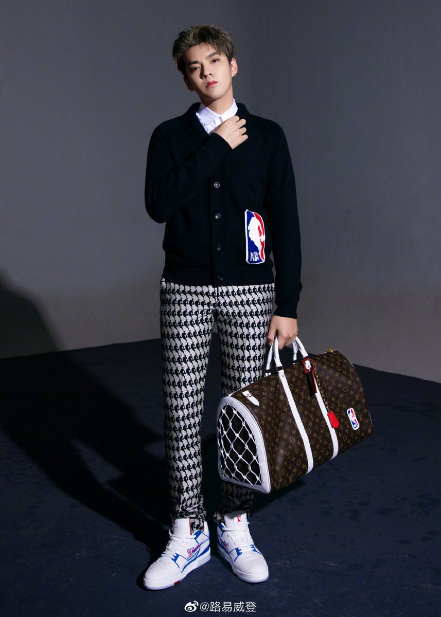 MyanmarMeigeni's tweet photo. 201106 Louis Vuitton Weibo update :
Happy Birthday to @KrisWu #KrisWu 
#HappyKrisWuDay https://t.co/zpaAeeGldy